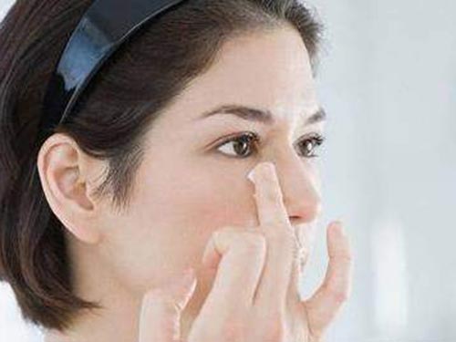 毛孔粗大能修复吗