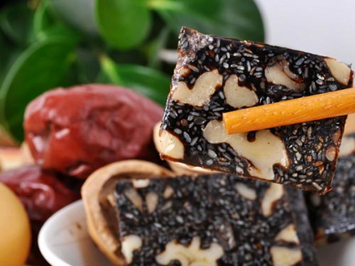 阿胶糕一天吃几块合适