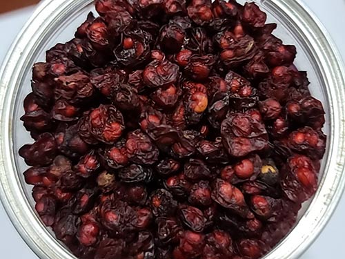 五味子百合泡水喝功效