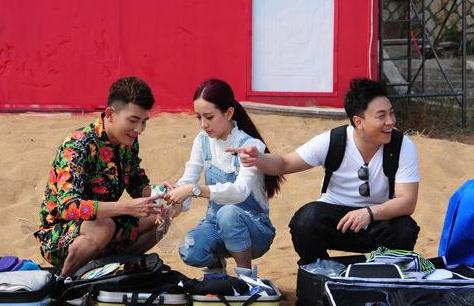 曝大左与释小龙录节目水火不容 只因好闺蜜何