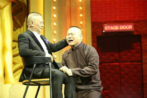 谁是一哥?岳云鹏遭于谦暴打视频