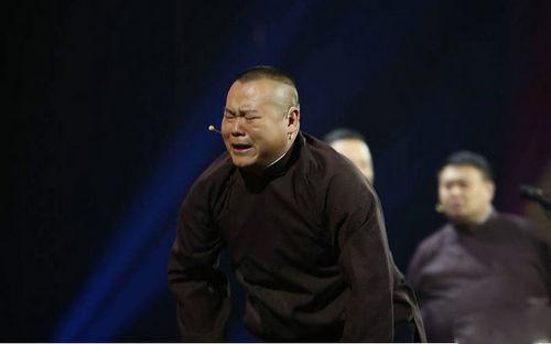 谁是一哥?岳云鹏遭于谦暴打视频