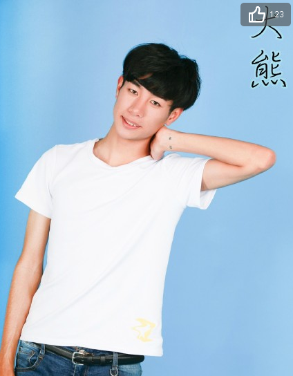 男团NICE出道20天就解约了 曾放话打败TFBOYS