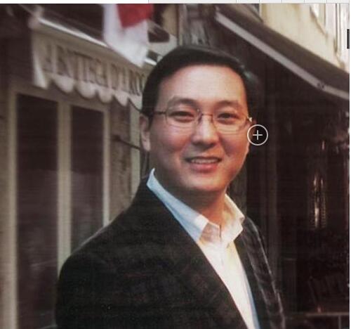 疑董卿爱子照片曝光 富商老公身世显赫