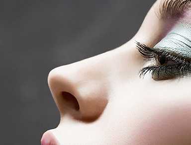 完美坊官网:早秋的鼻子为何总不通气?-完美坊