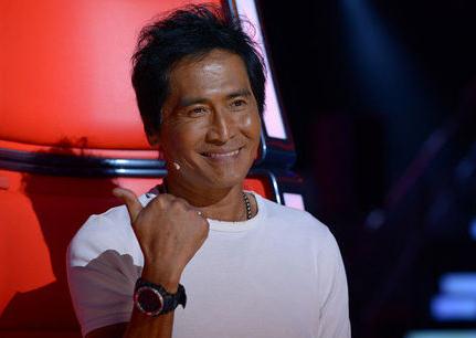 《中国好声音》第三季导师齐秦抢人比情伤 齐