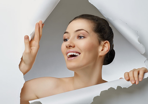 SK-II代言人高以翔分享全新节日限量版护肤精