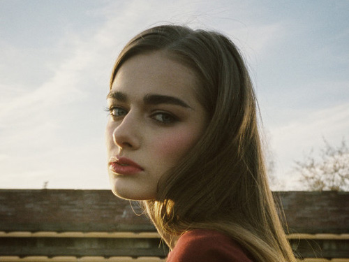 如何祛除肌肤角质?玫琳凯面膜霜帮你对付角质