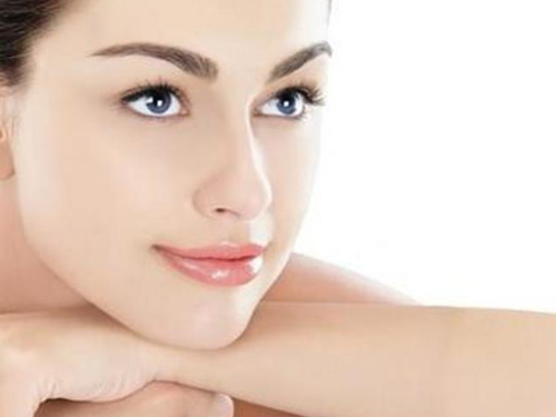 如何减少眼部皱纹眼袋黑眼圈 富迪眼部护理帮