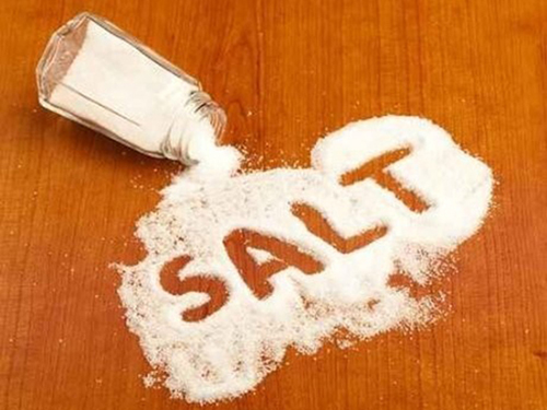 狮王祛痘膏分享长痘痘用盐水洗脸好吗