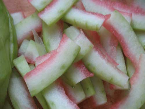 西瓜皮祛痘印,还能用狮王祛痘膏祛痘-狮王(LIO