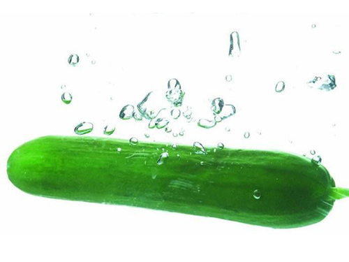 丝瓜水和黄瓜水哪个补水效果好